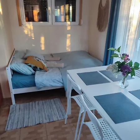 Деревянный коттедж Letniskowy W Miliczu *